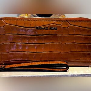 Michael Kors Continental Croc wallet with wristlet